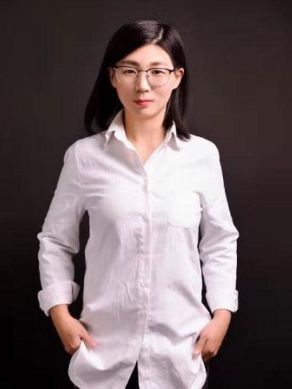 政治张凤菊老师